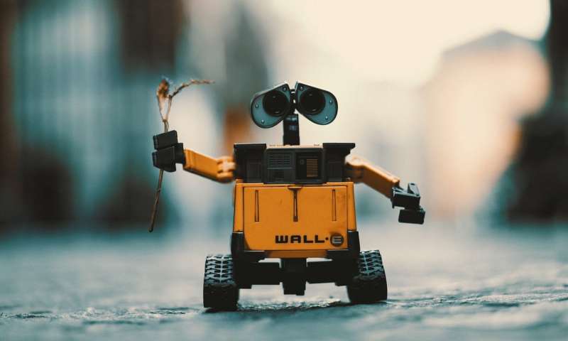 Können KI-Roboter selbst Vorurteile entwickeln? Could AI robots develop prejudice on their own?